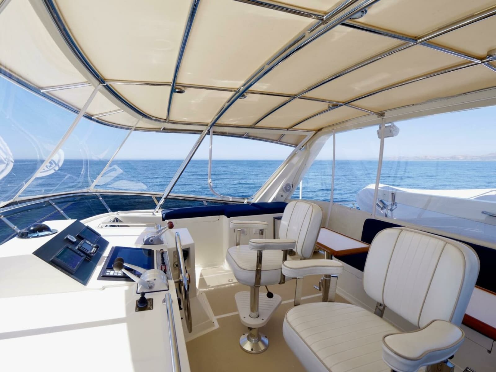 2000 Offshore Yachts 62 Pilothouse - Photo 43