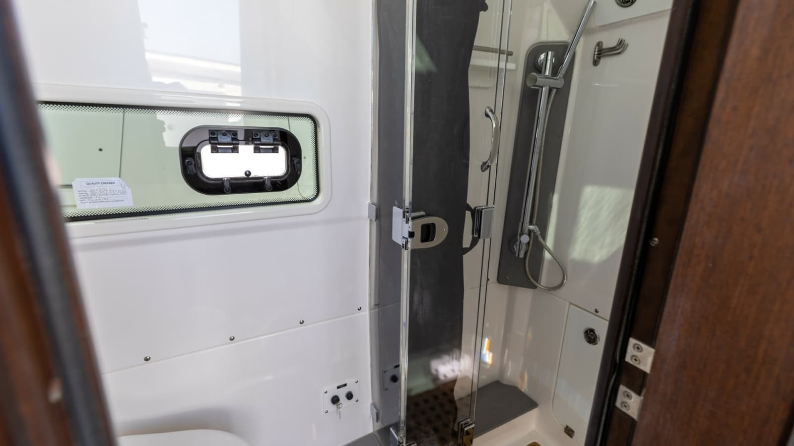 2023 Everglades 455 Center Console - Photo 20
