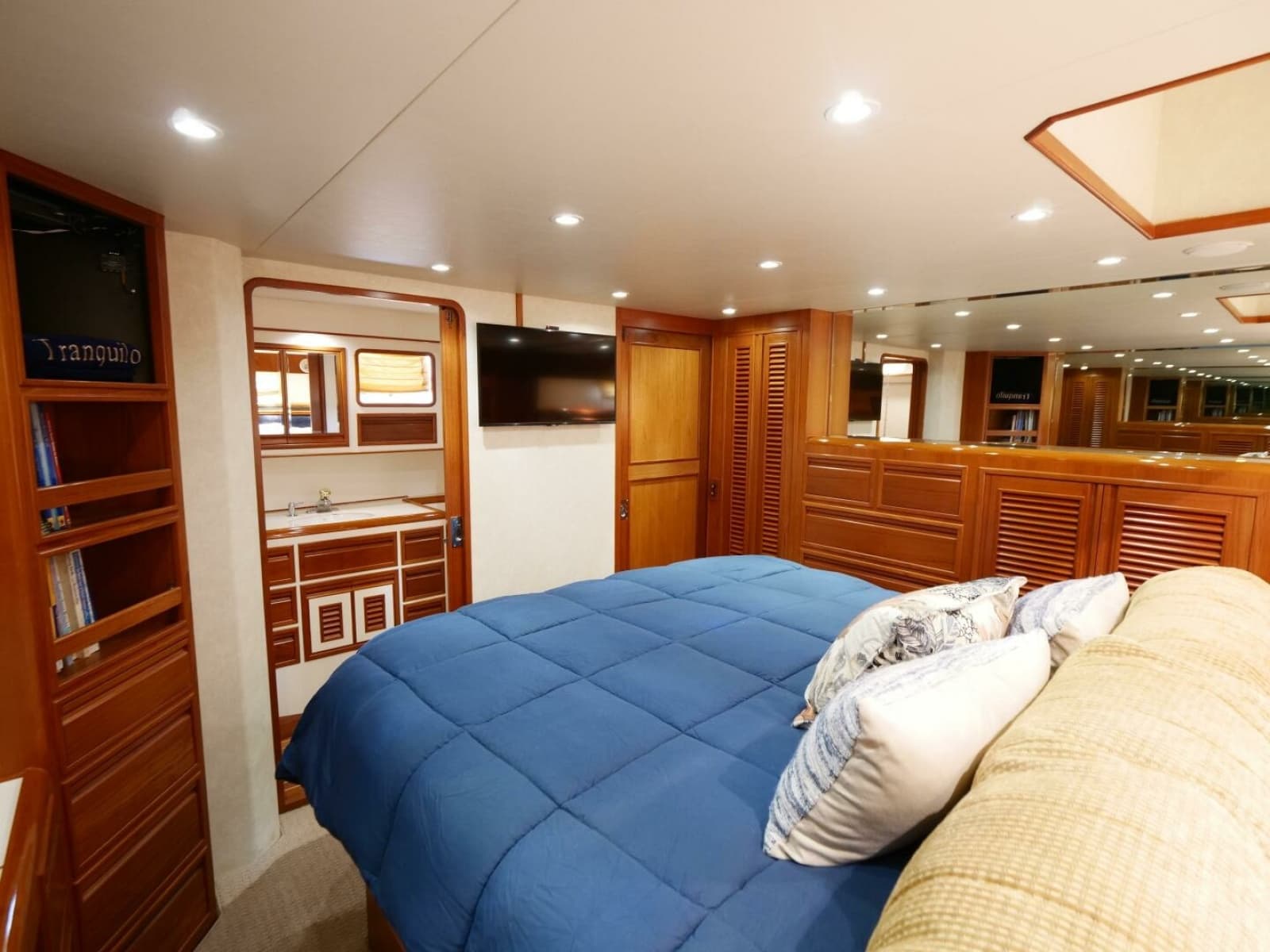2000 Offshore Yachts 62 Pilothouse - Photo 33
