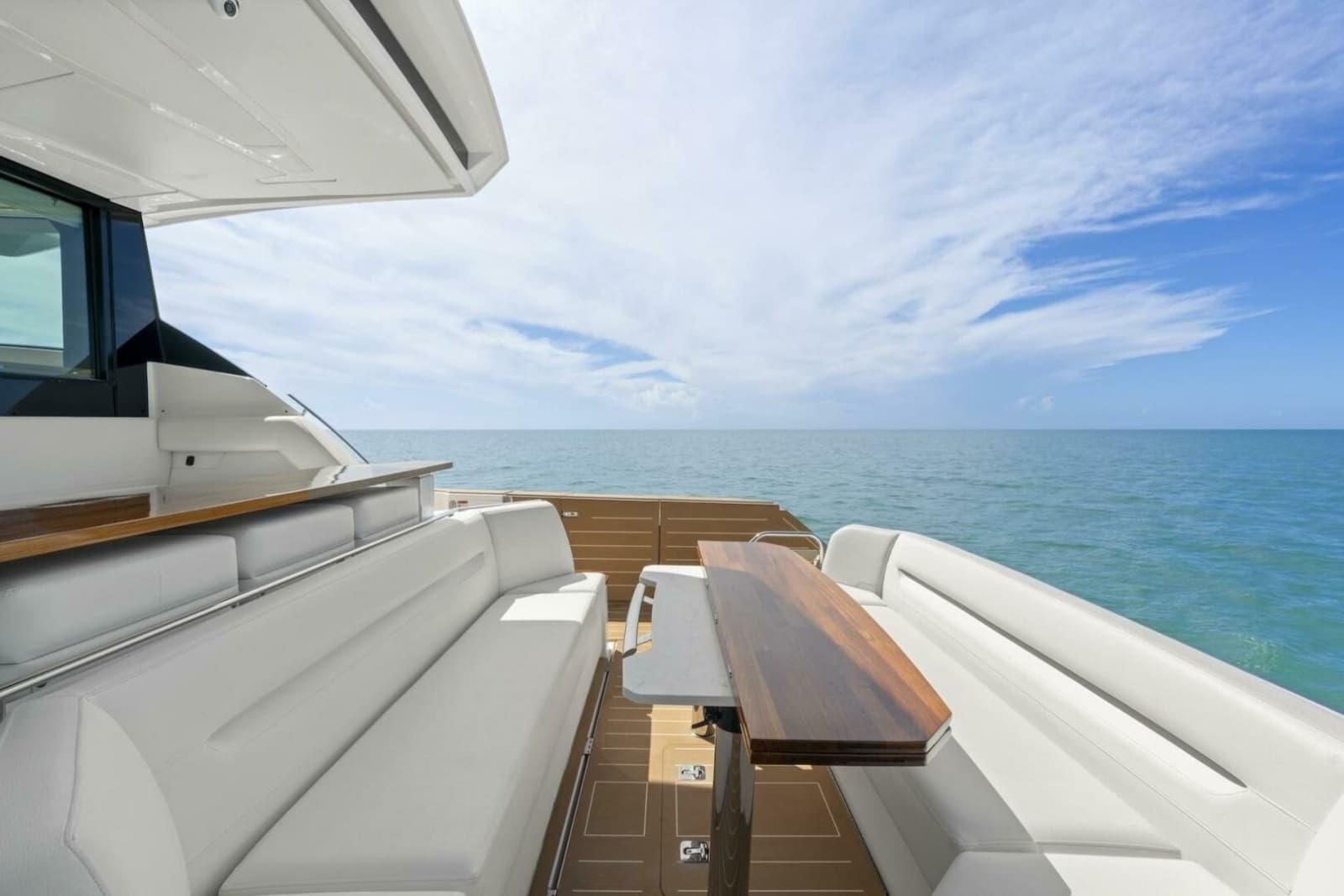 2023 Tiara Yachts EX 60 - Photo 45