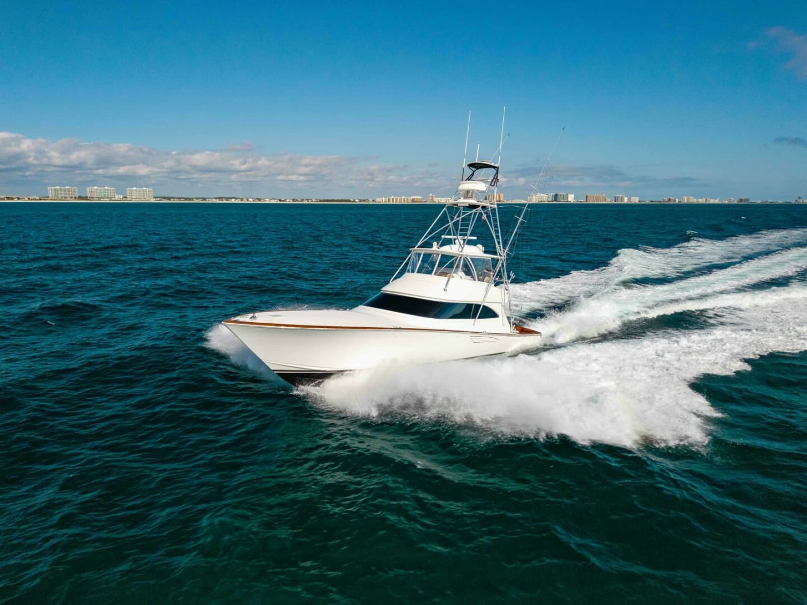 2020 Viking 62 Convertible - Photo 56