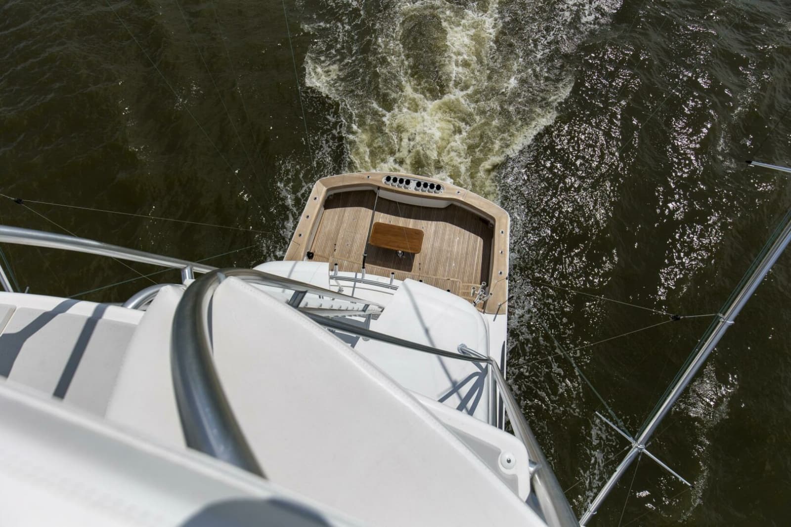 2016 Viking 92 Enclosed Bridge - Photo 57