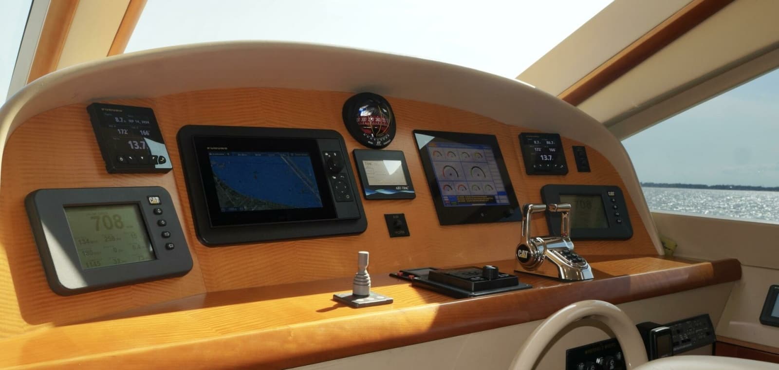 2007 Lazzara Yachts 74 Motor Yacht - Photo 61