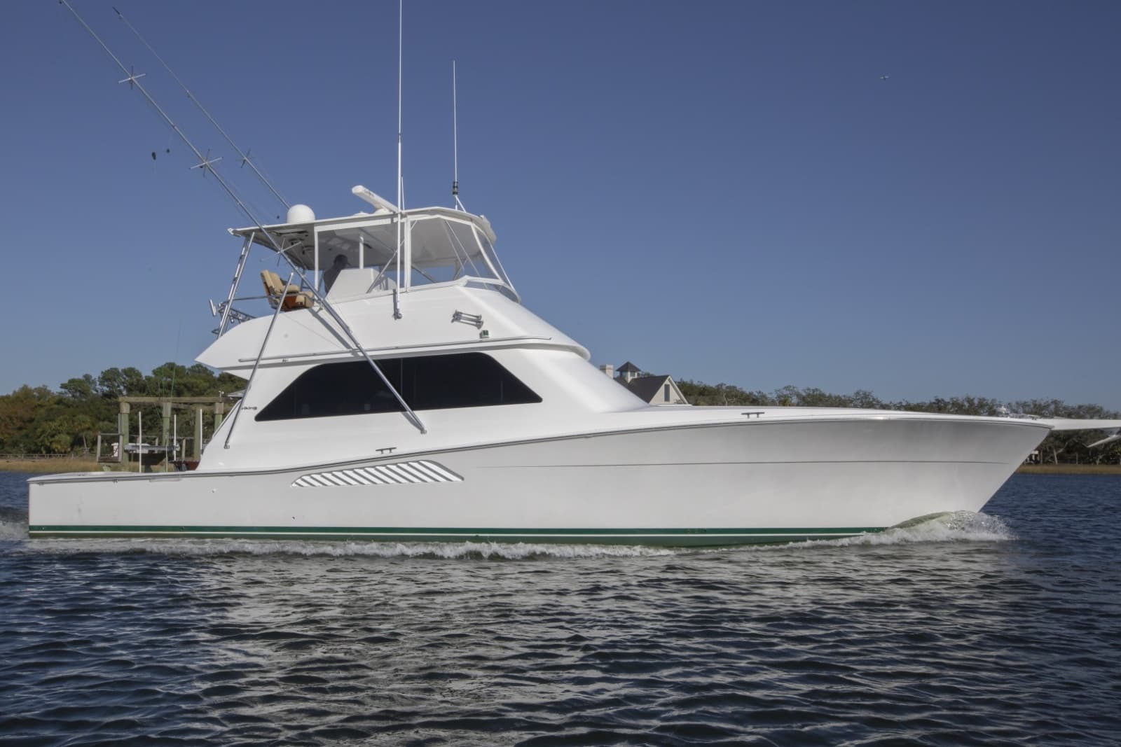 2001 Viking 50 Convertible - Photo 35
