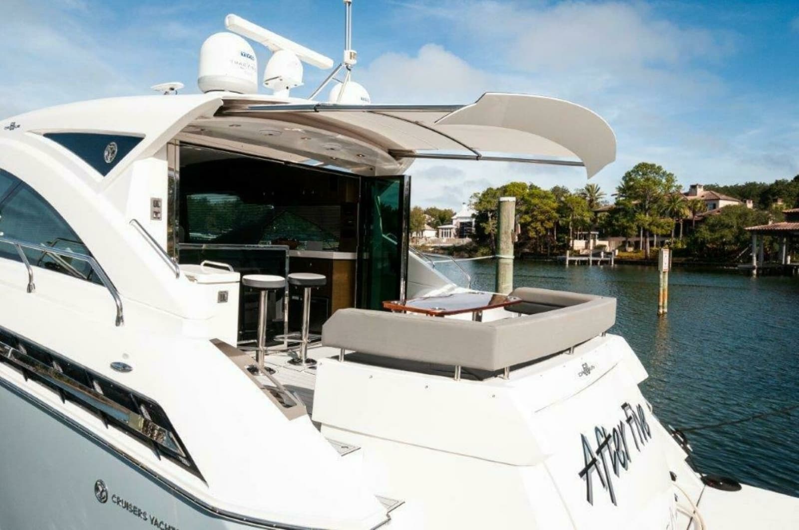 2019 Cruisers Yachts 60 Cantius - Photo 49
