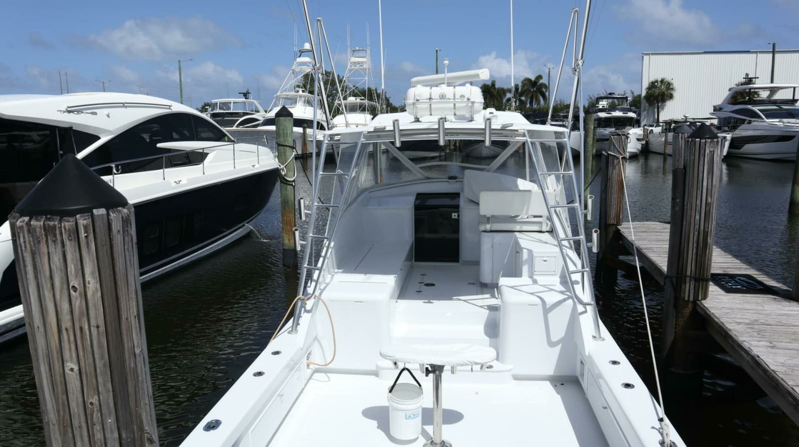 2002 Miller Marine 38 Open - Photo 4