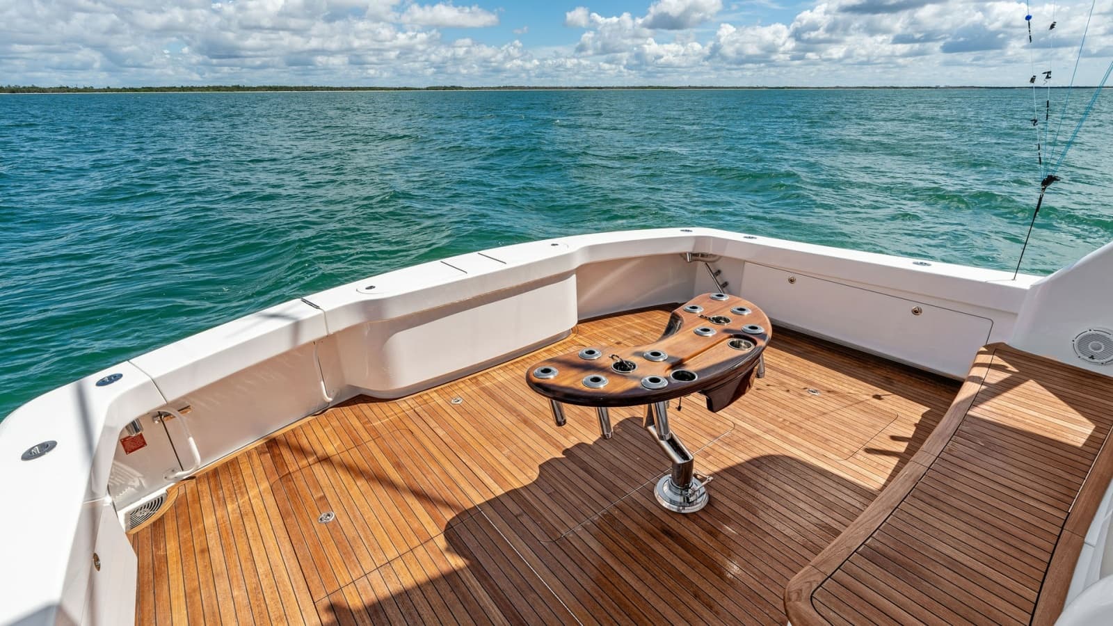 2024 Viking 68 Convertible - Photo 41