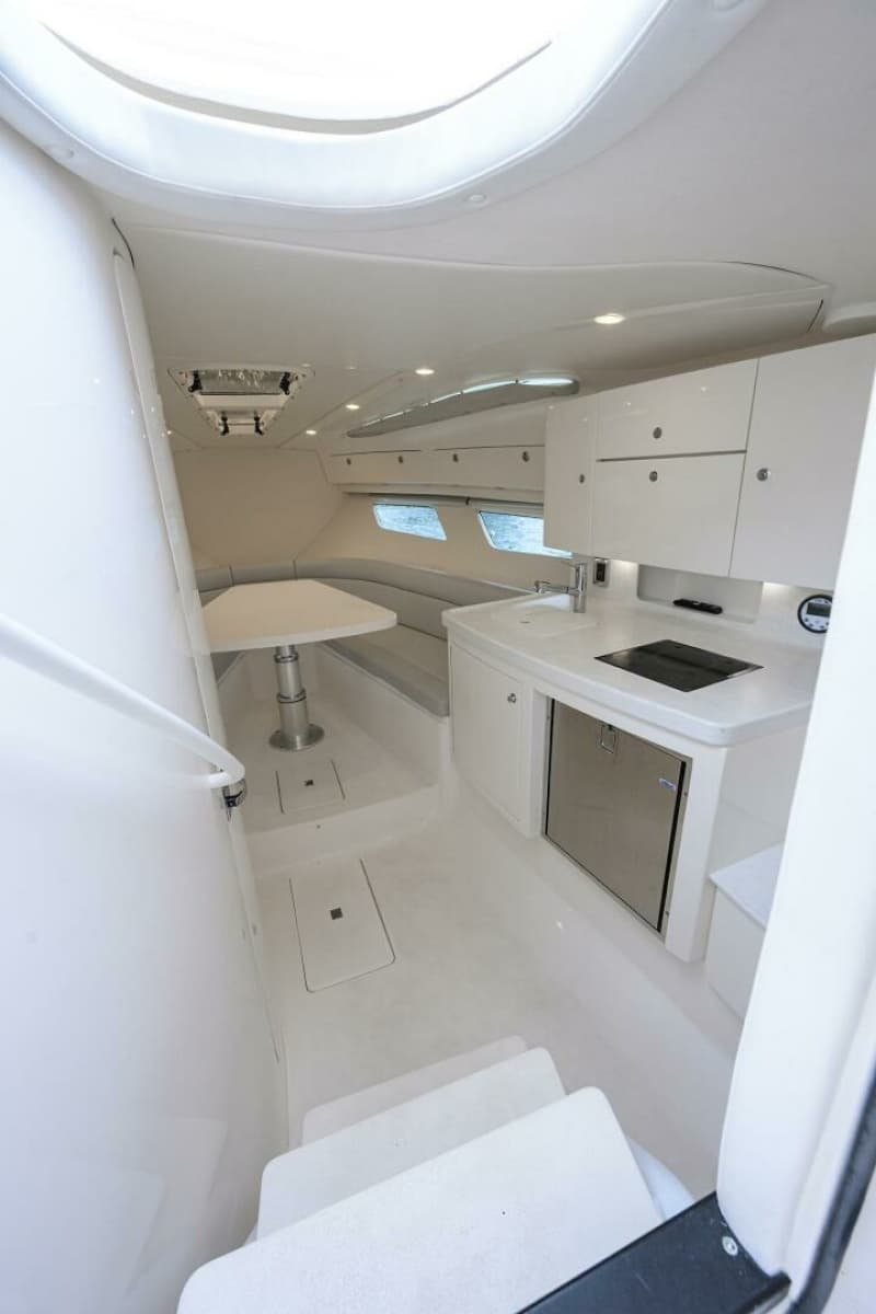 2023 Intrepid 41 Valor - Photo 26