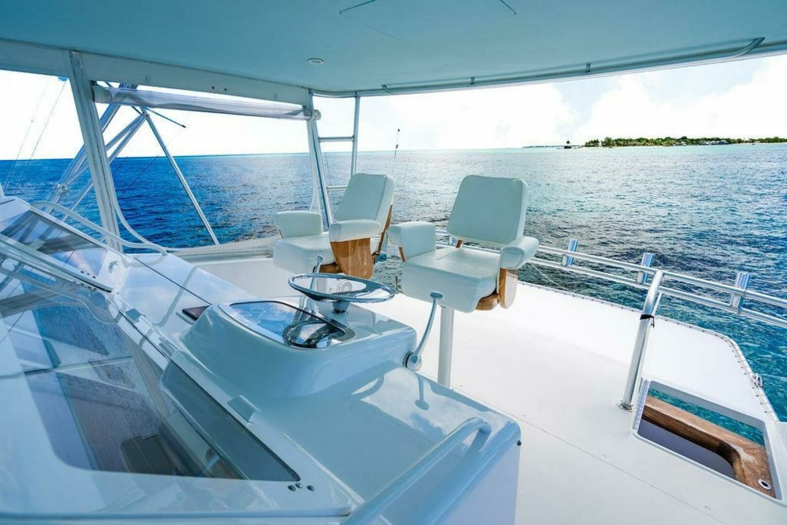 1999 Viking 55 Convertible - Photo 75