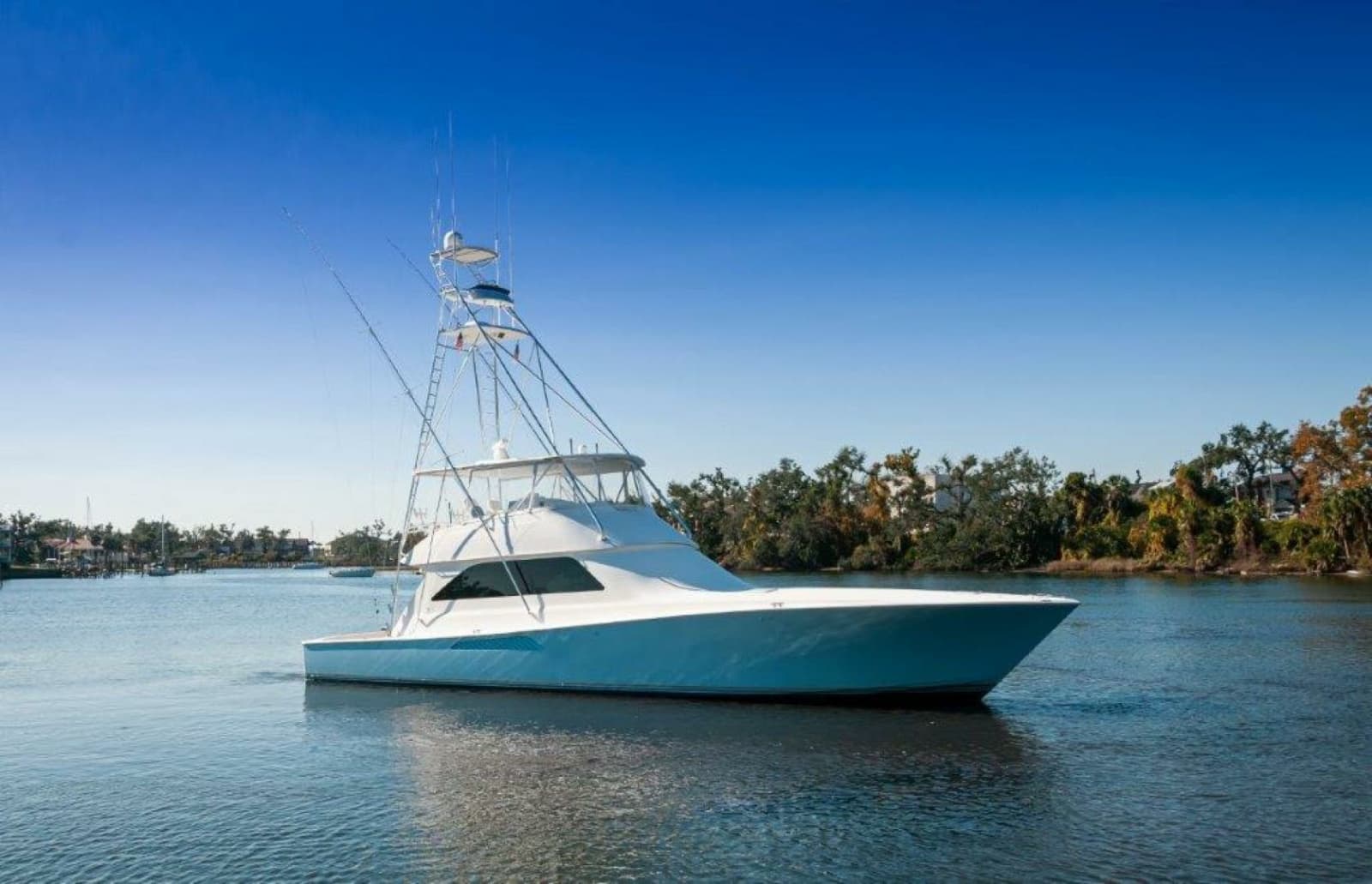 2001 Viking 61 Convertible - Photo 54