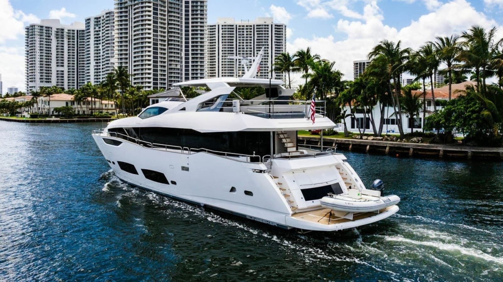 2019 Sunseeker 95 Motor Yacht - Photo 7
