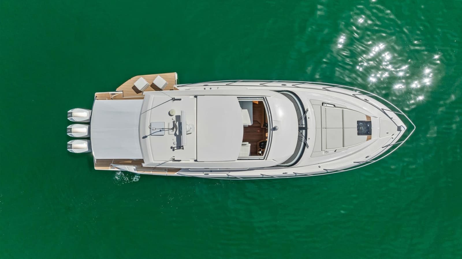 2025 Tiara Yachts 48LE - Photo 8