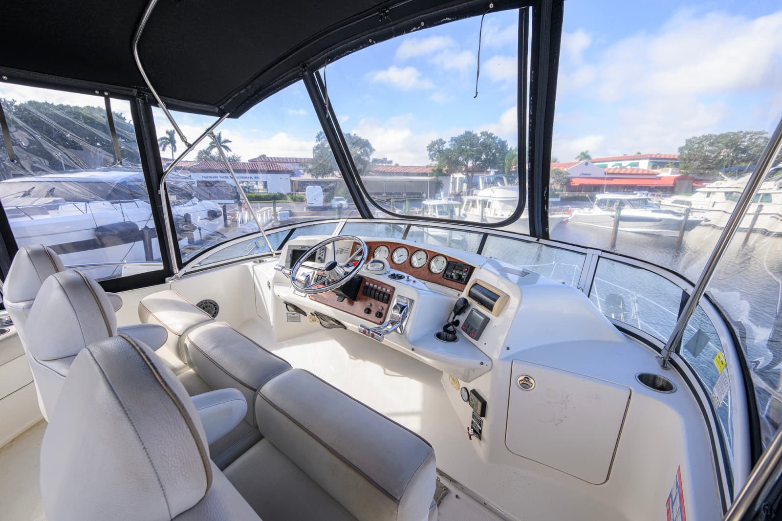 2005 Silverton 39 Motor Yacht - Photo 14