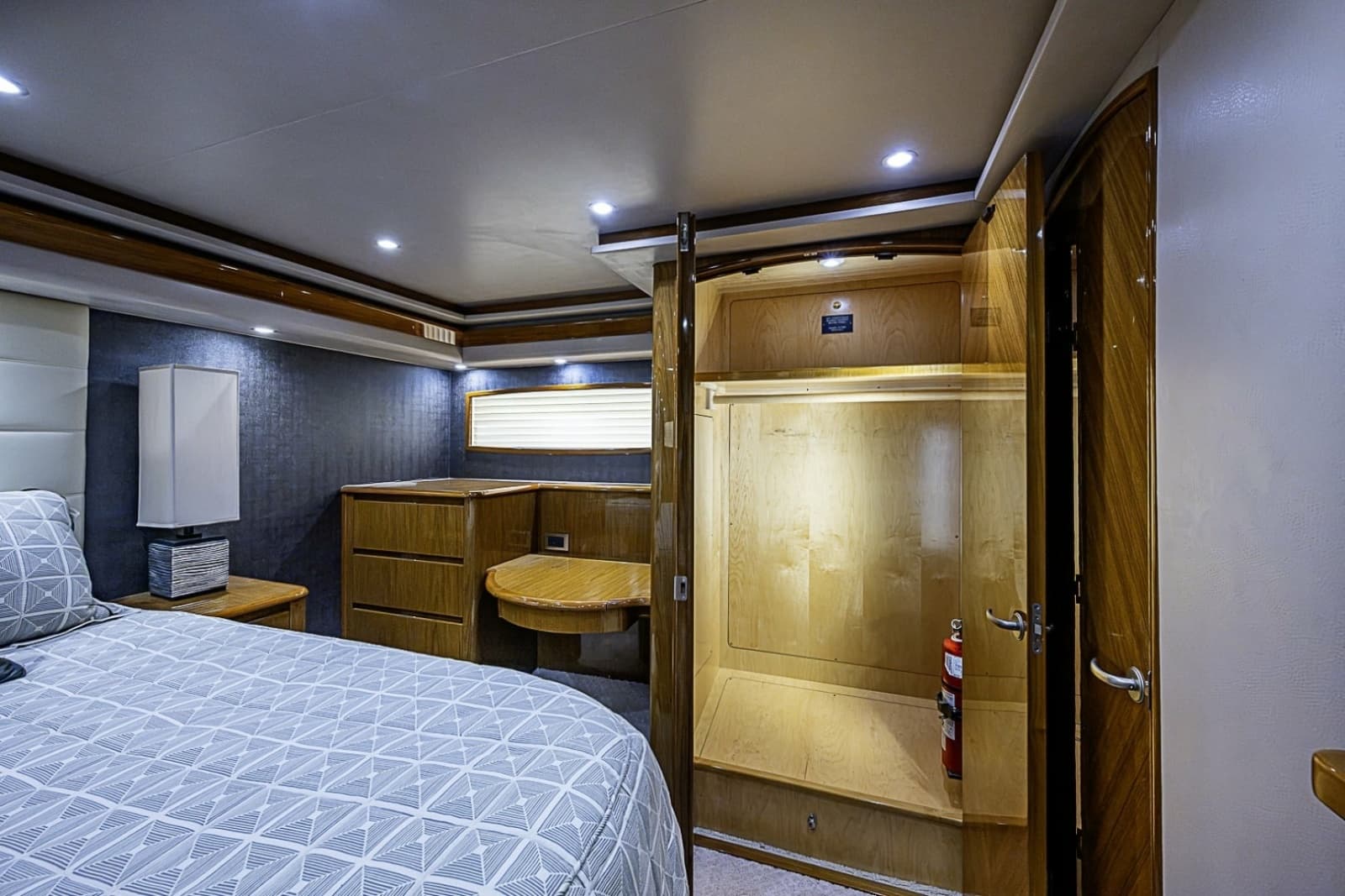 2011 Viking 76 Enclosed Bridge - Photo 83