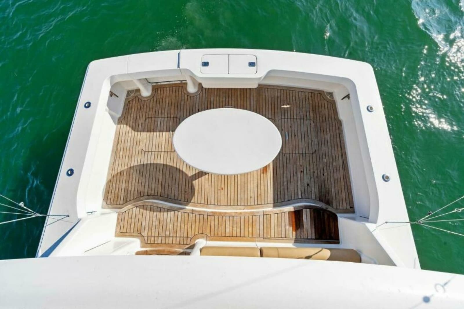 2003 Viking 48 Convertible - Photo 14