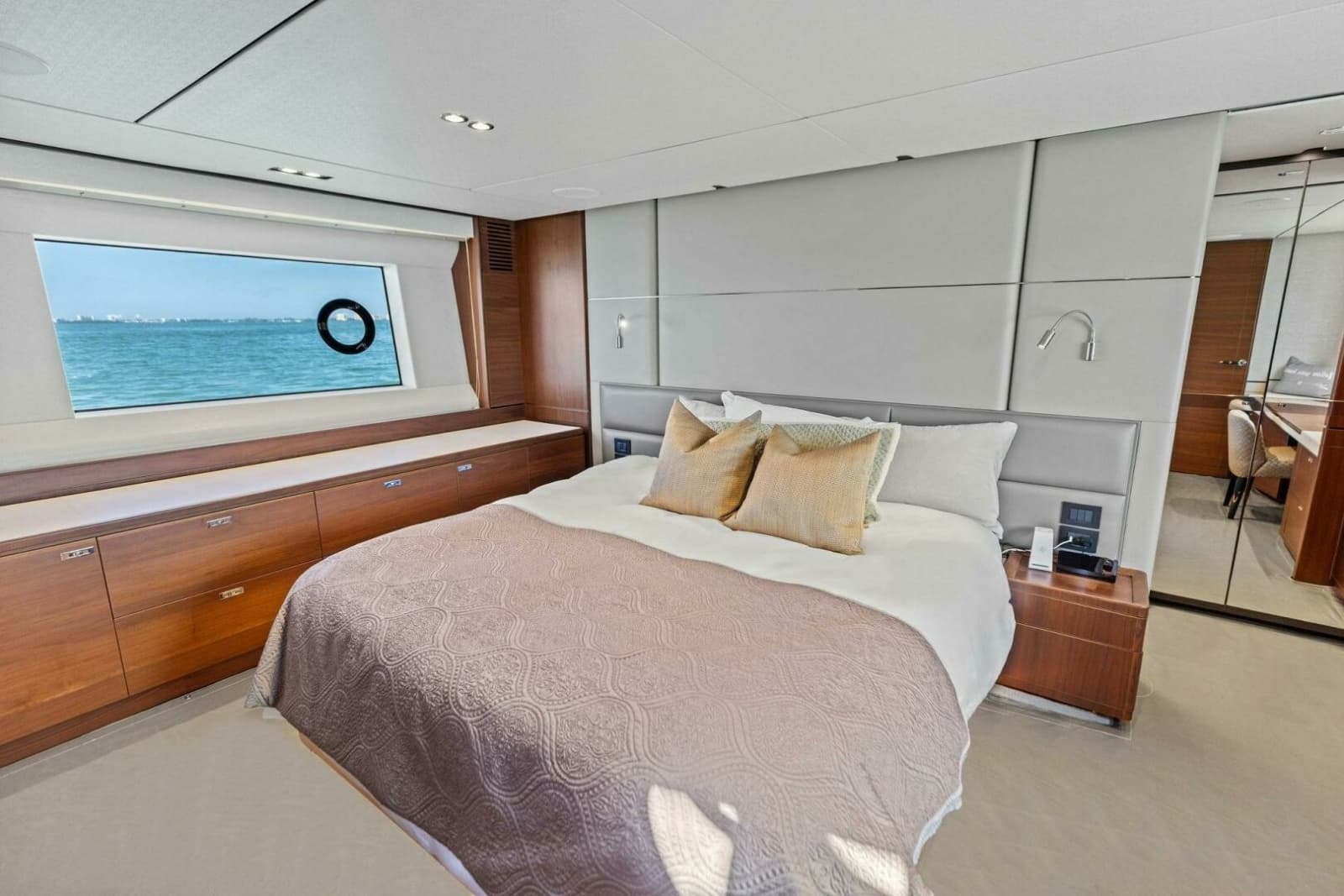 2018 Princess Y75 Motor Yacht - Photo 49
