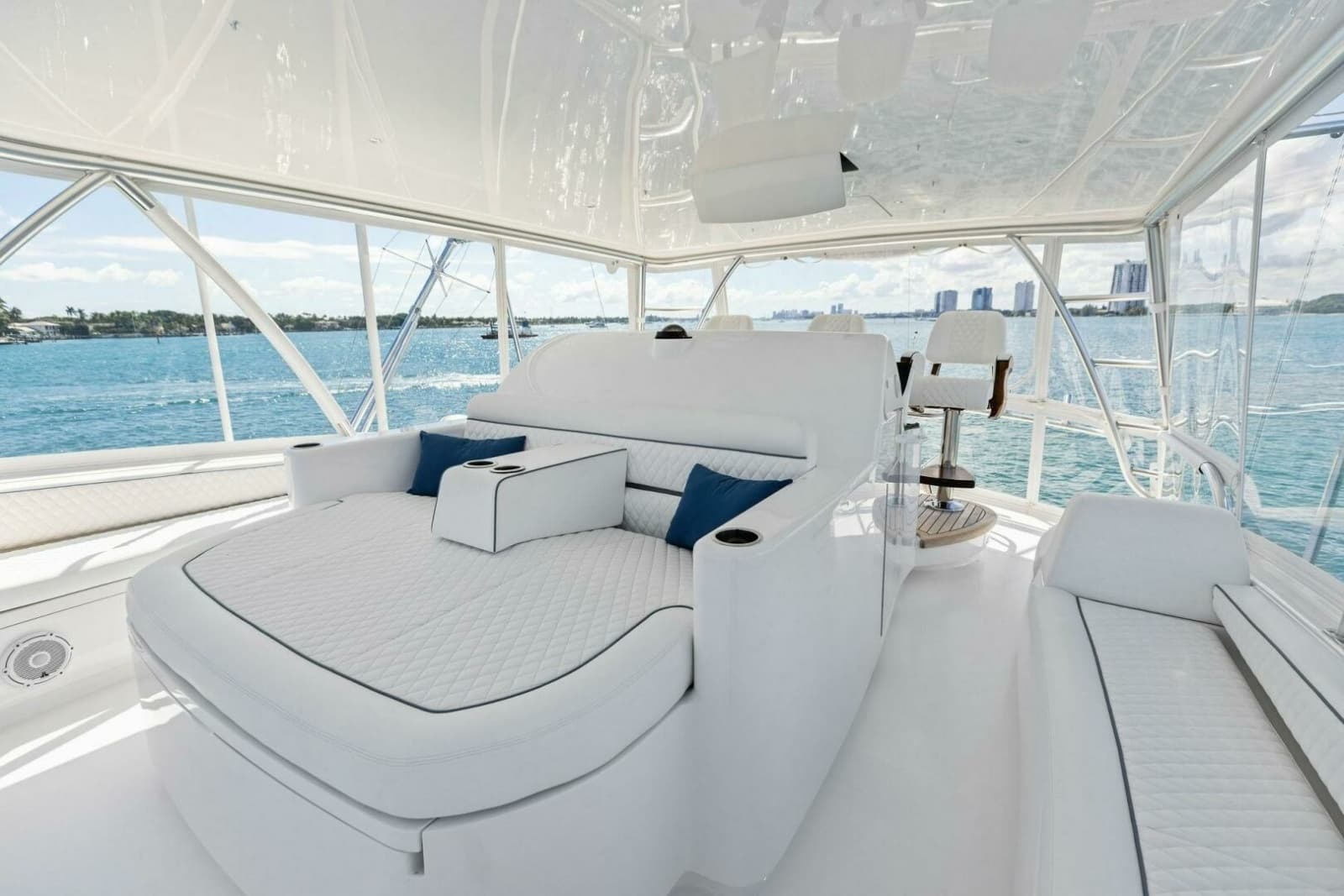 2026 Viking 82 Convertible - Photo 199