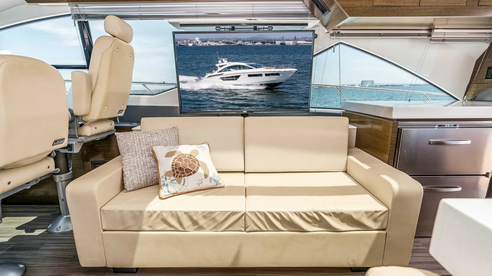 2017 Cruisers 60 Cantius  - Photo 9