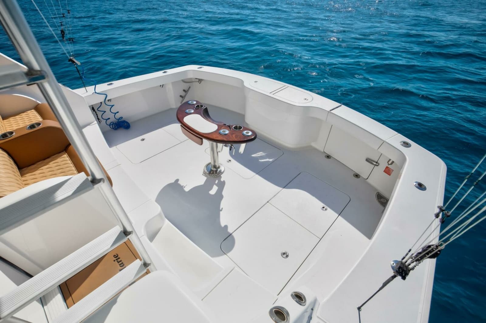 2018 Viking 48 Convertible - Photo 29