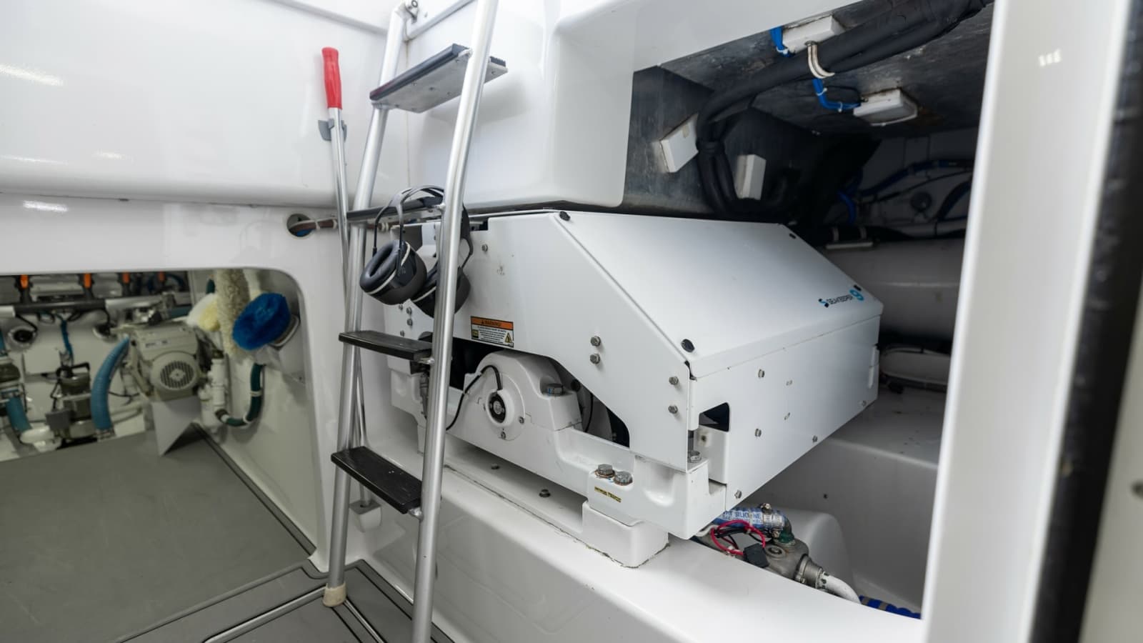 2021 Hatteras 65 GT - Photo 68
