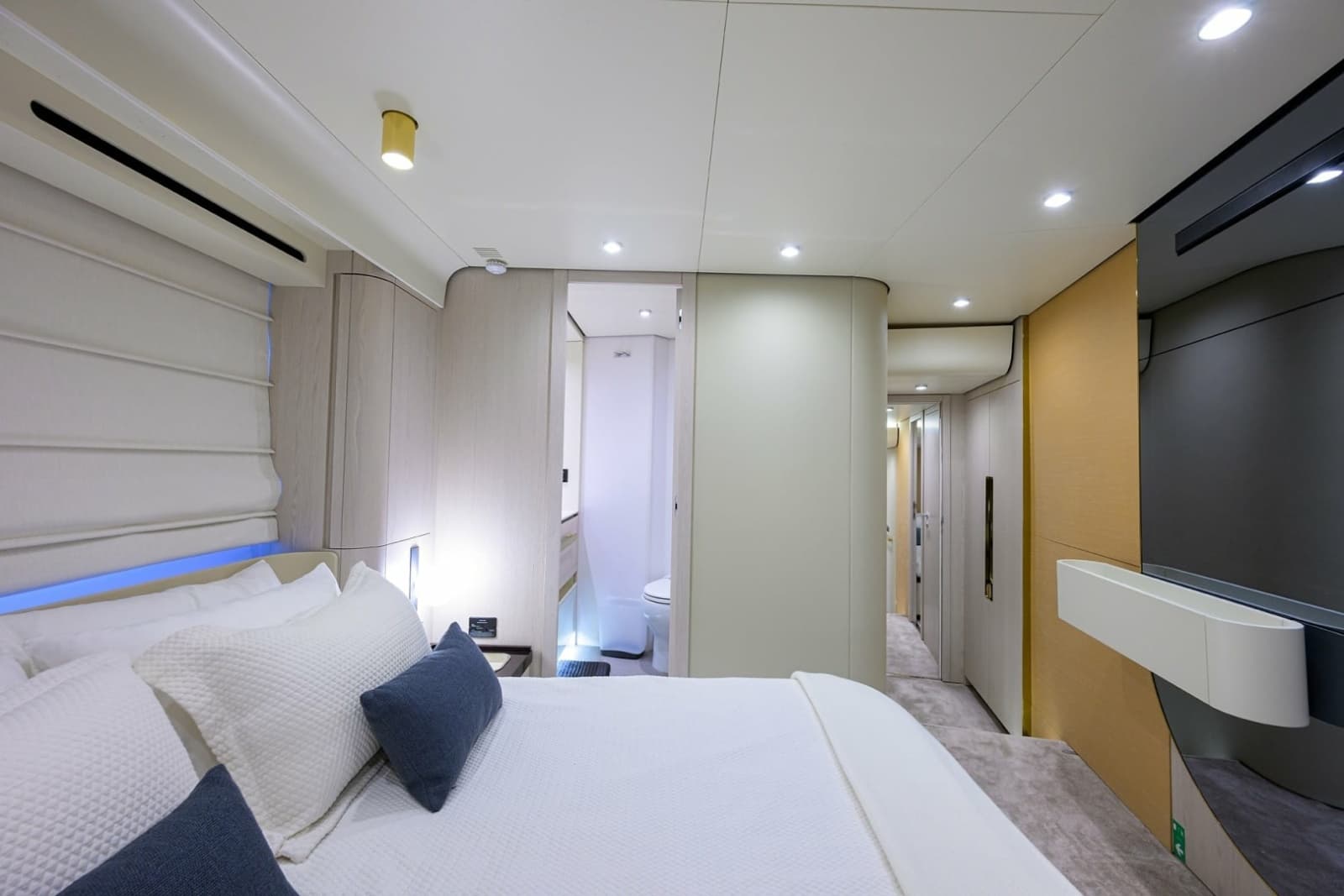 2024 Azimut Fly 78 - Photo 45