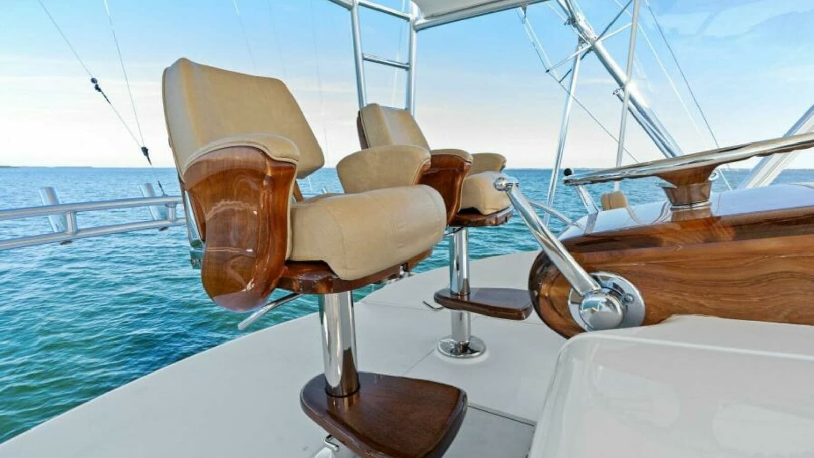2013 Viking 55 Convertible - Photo 55