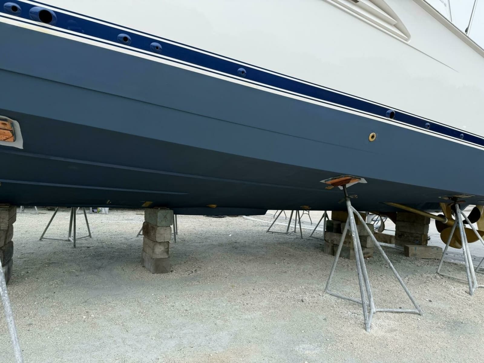 2021 Viking 54 Convertible - Photo 129