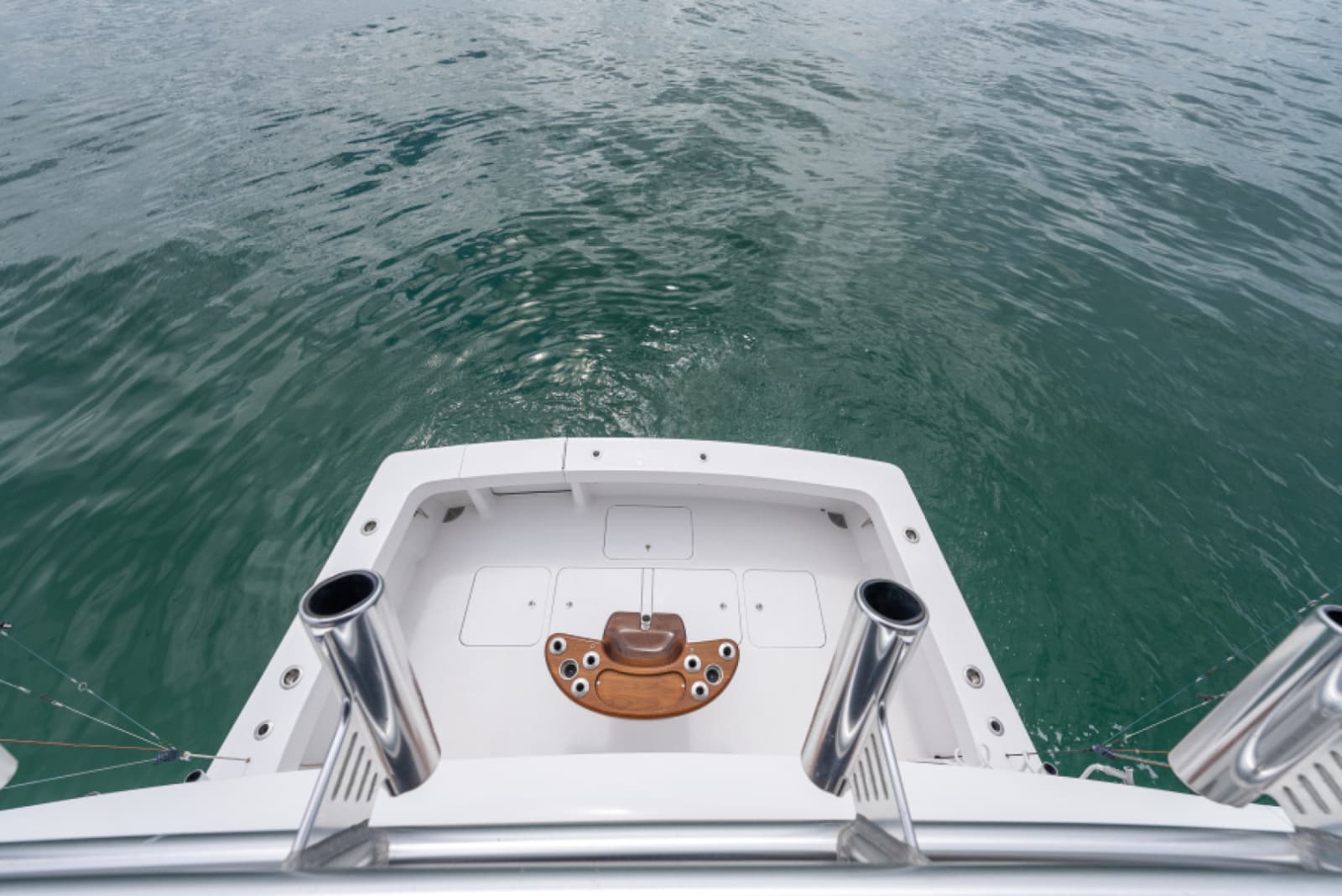 2003 Viking 45 Convertible - Photo 18
