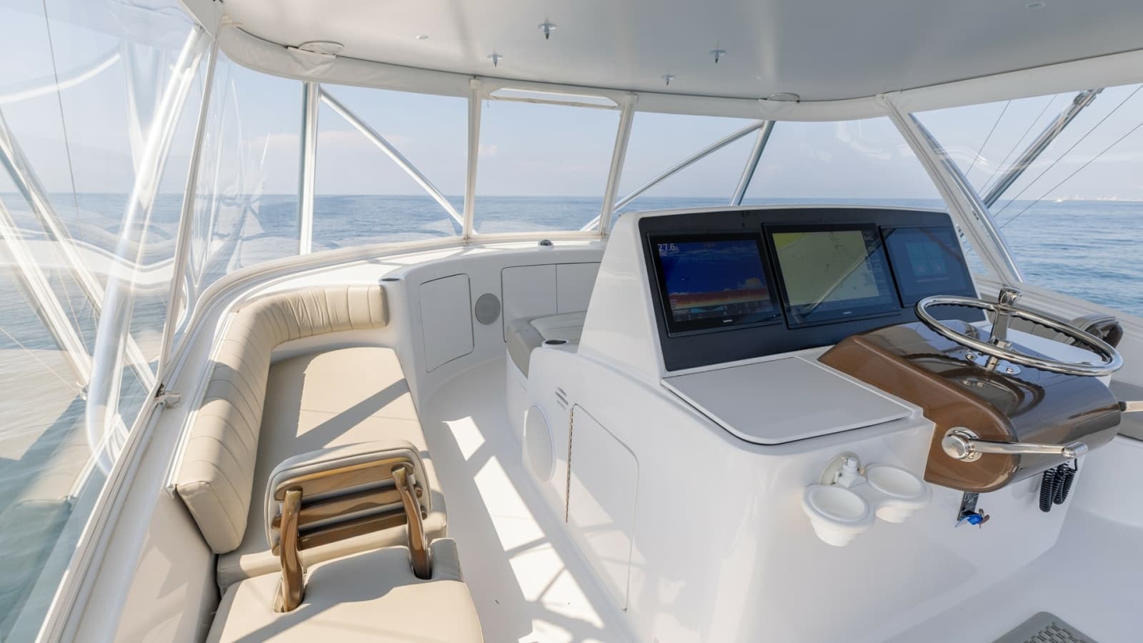 2021 Hatteras 65 GT - Photo 48