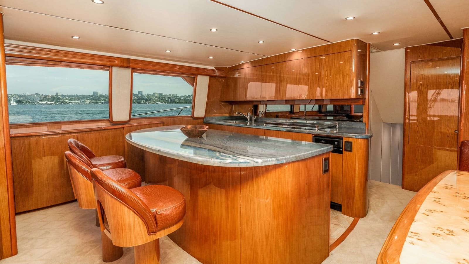 2014 Viking 76 Enclosed Bridge Sportfisher - Photo 9