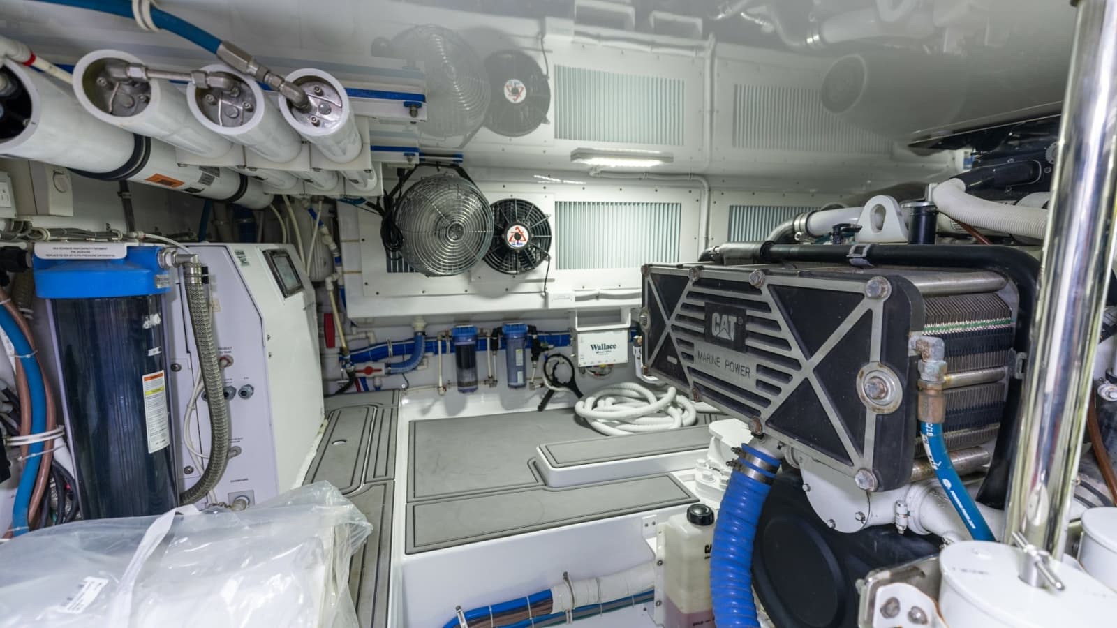 2021 Hatteras 65 GT - Photo 64
