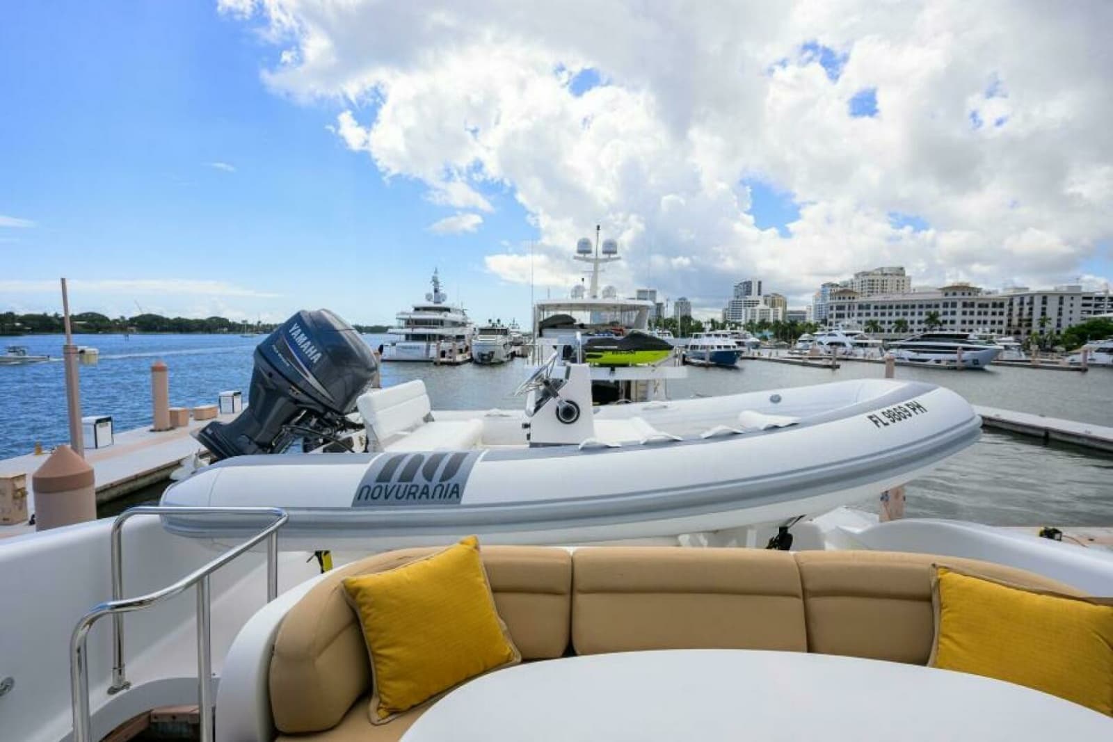 2007 Lazzara Yachts 80 Enclosed - Photo 46