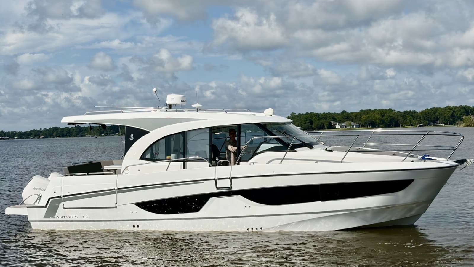 2022 Beneteau Antares 11 - Photo 30