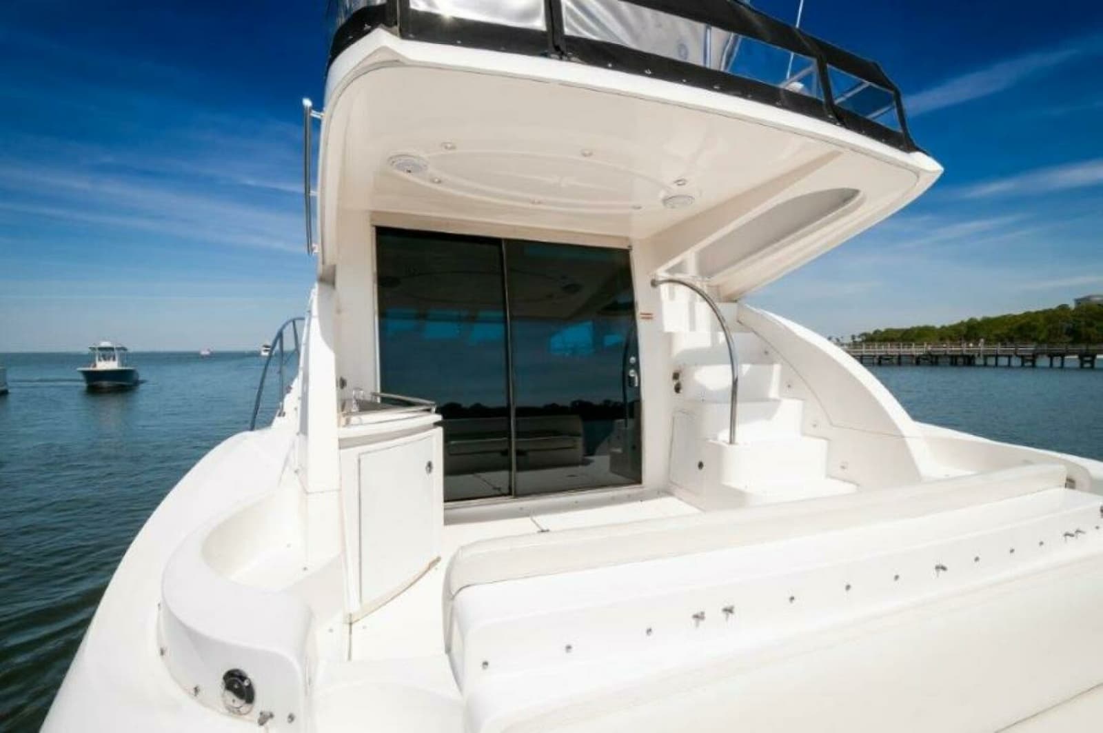 2006 Cruisers Yachts 477 Sport Sedan - Photo 31
