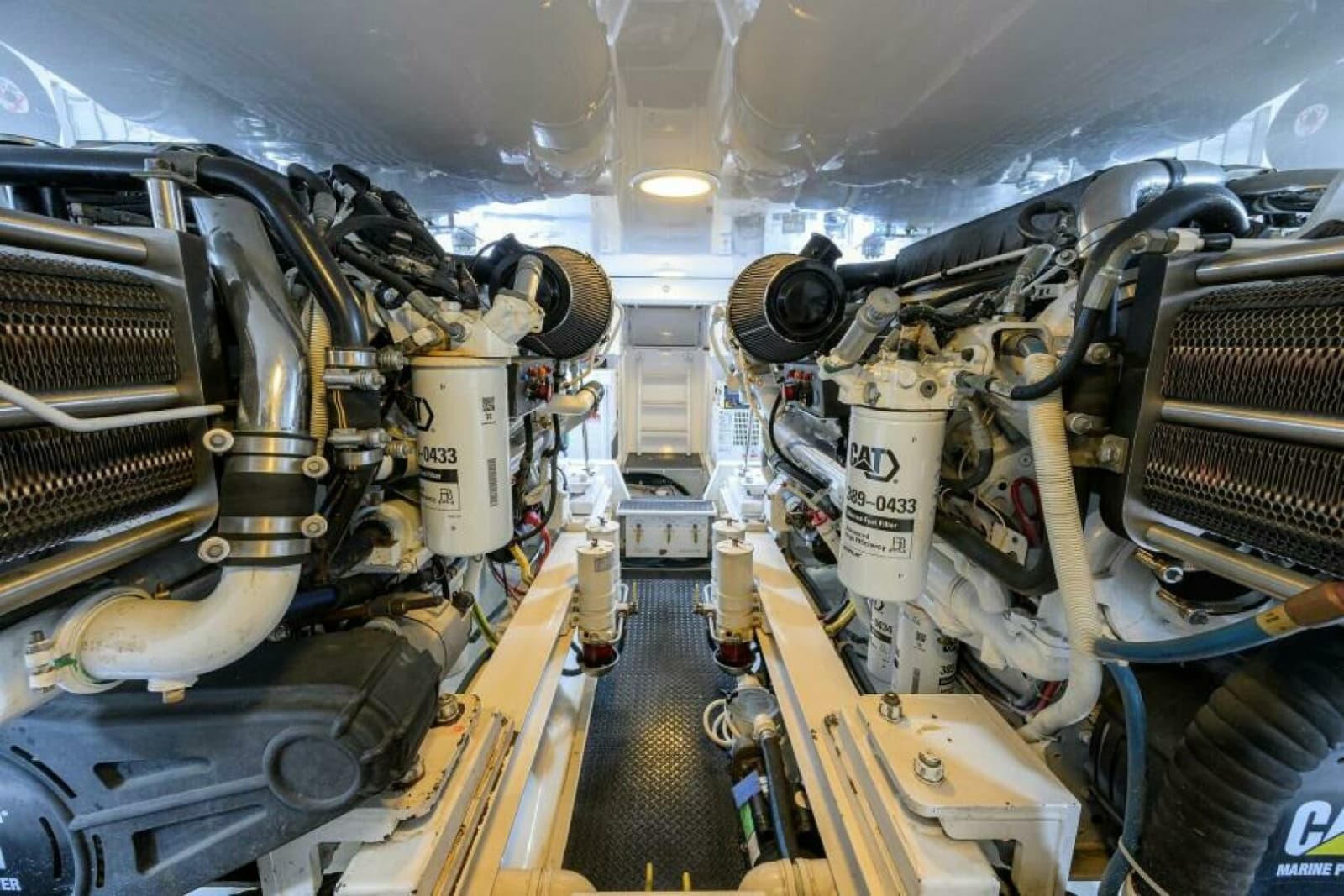 2008 Viking 60 Convertible - Photo 59