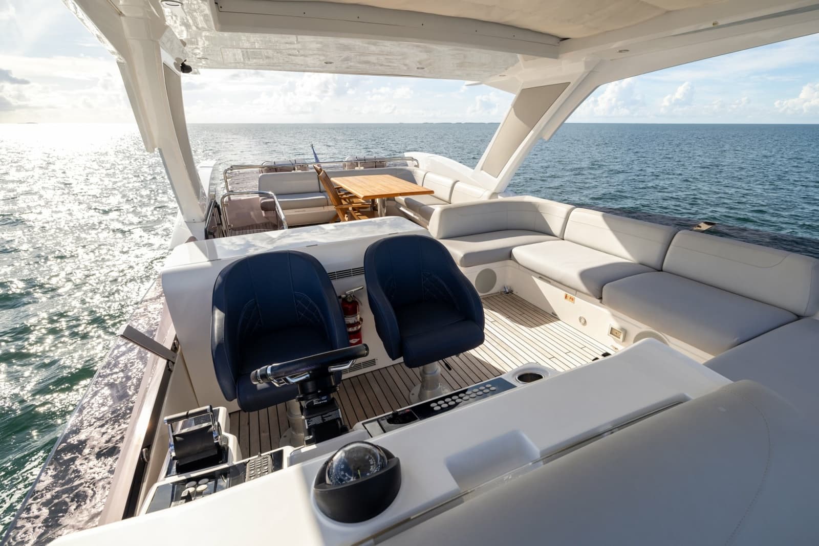 2022 Sunseeker Manhattan 68 - Photo 30