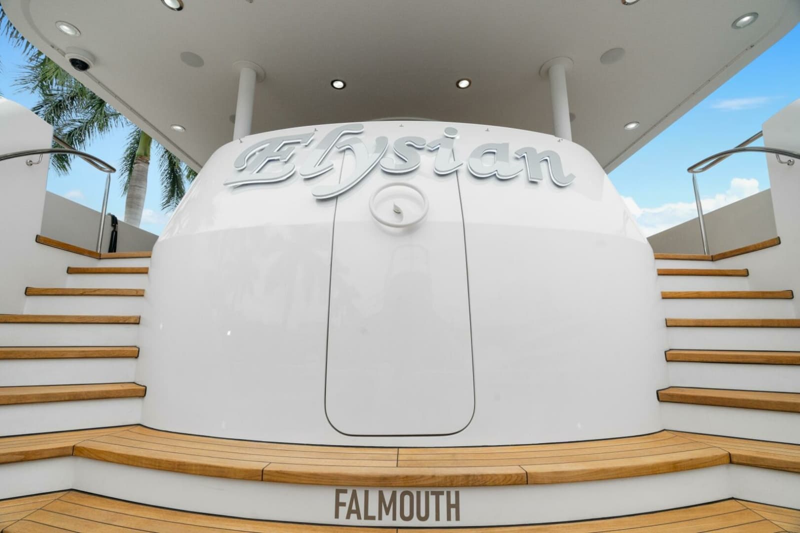 2004 Westport 130 Tri-Deck Motor Yacht - Photo 5