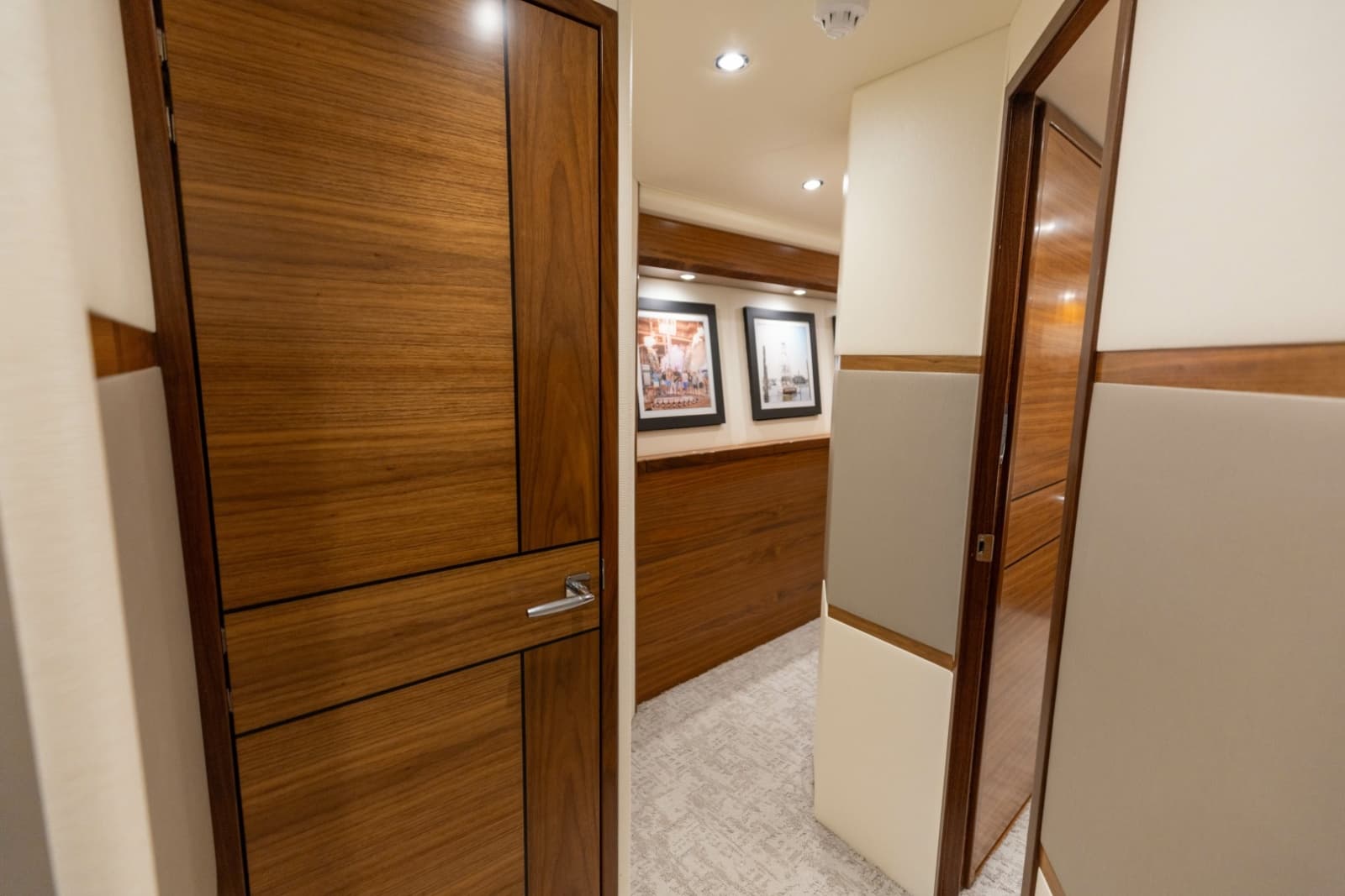 2023 Viking 72 Convertible - Photo 27