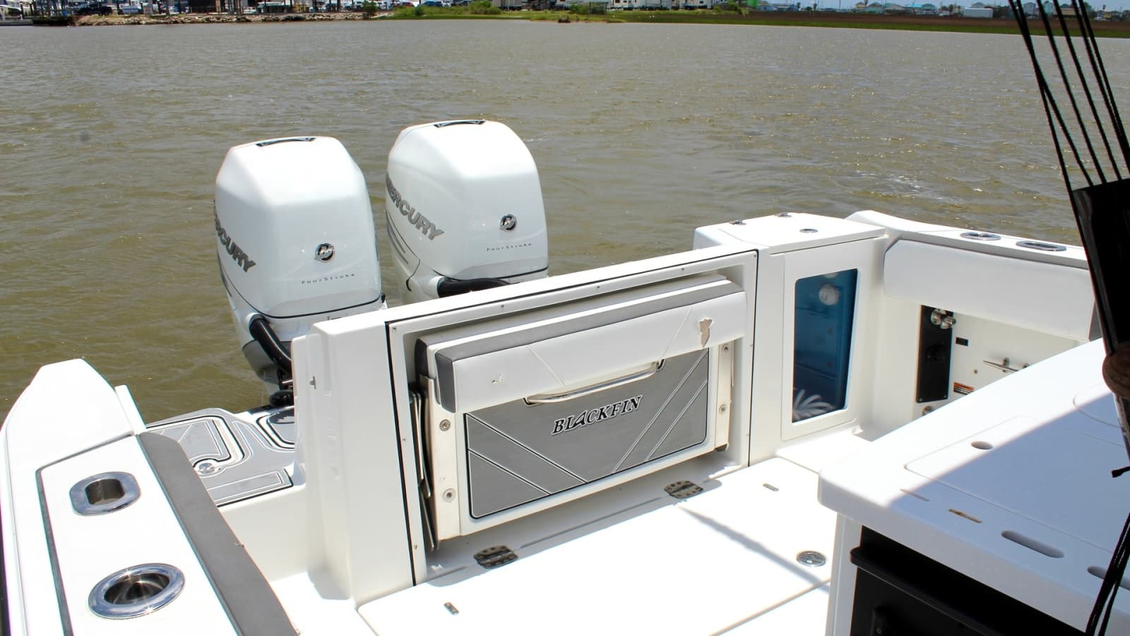 2020 Blackfin 332 Center Console - Photo 10