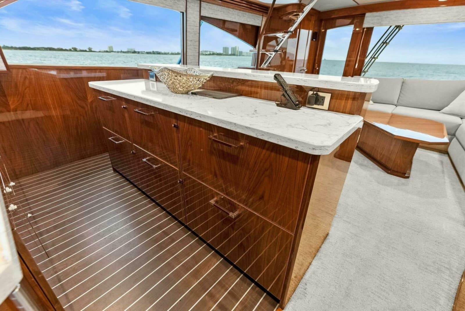 2022 Viking 68 Enclosed Bridge - Photo 16