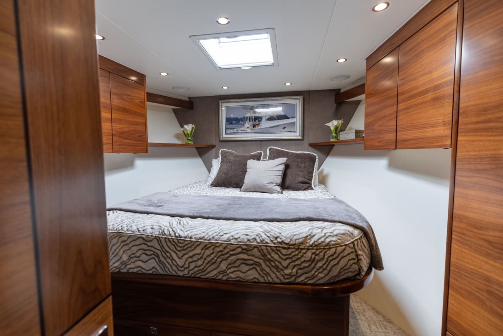 2023 Viking 72 Convertible - Photo 45