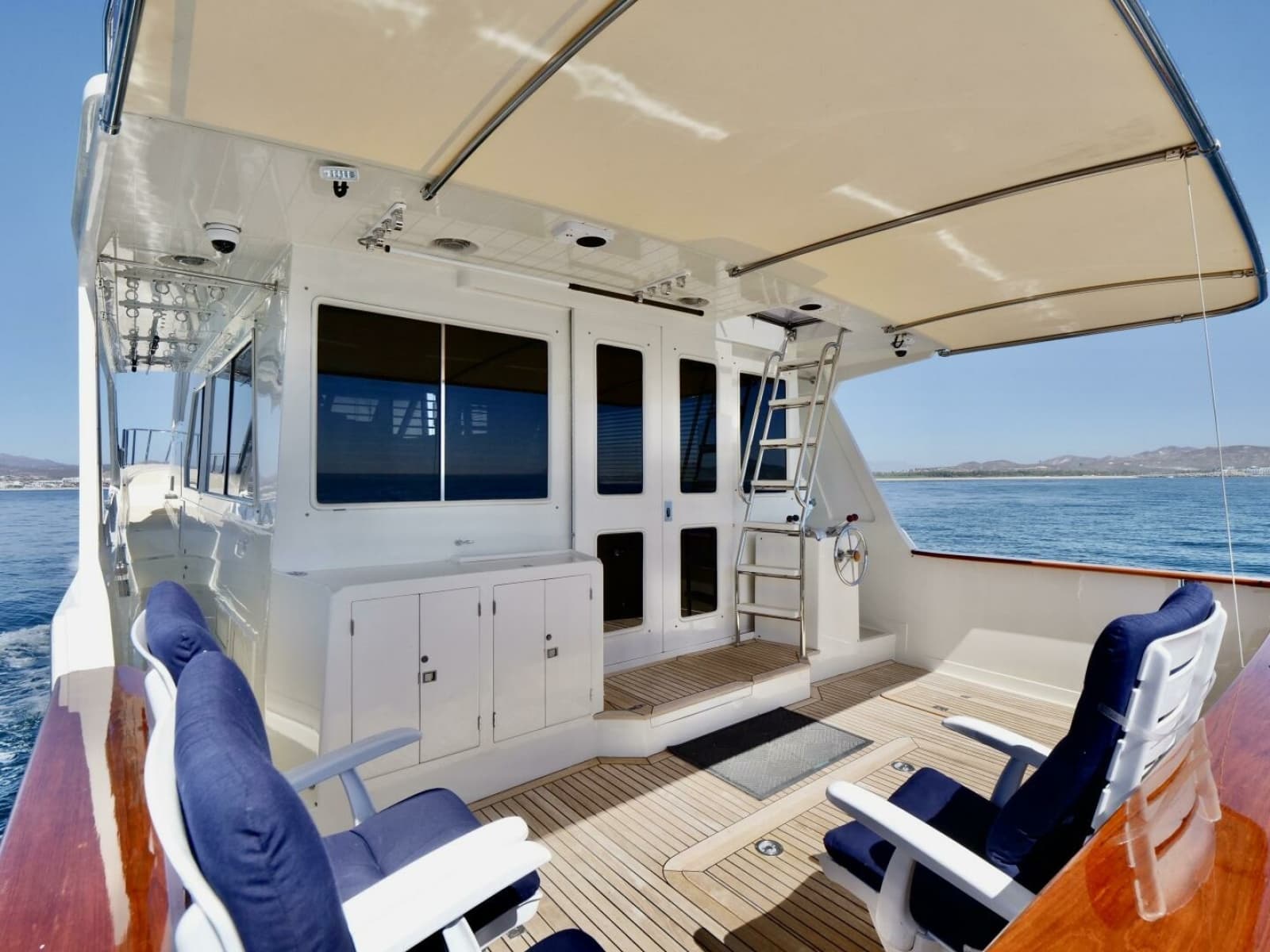 2000 Offshore Yachts 62 Pilothouse - Photo 45
