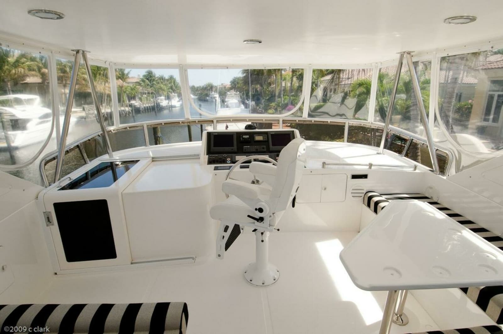 2005 Ocean Alexander 58 Motor Yacht - Photo 5