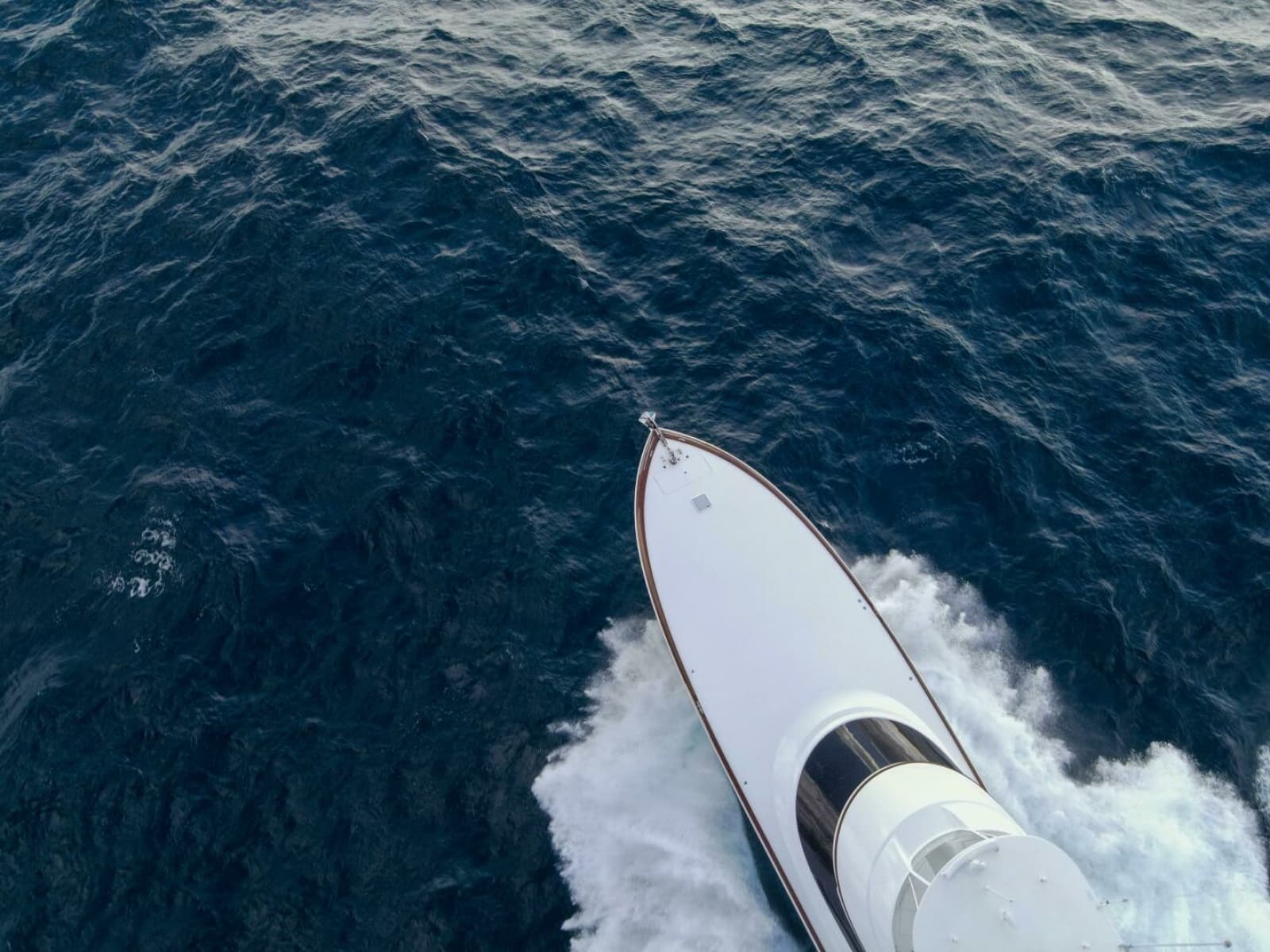 2025 Viking 82 Convertible - Photo 73