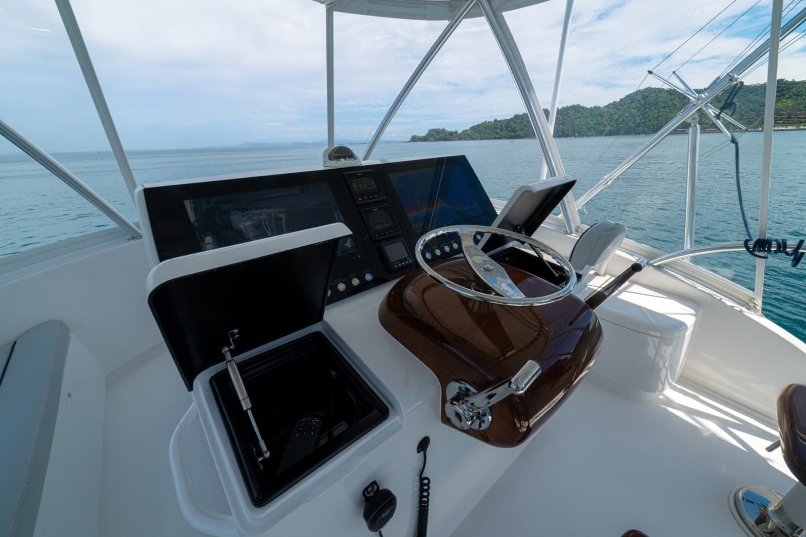 2023 Viking 46 Billfish - Photo 33