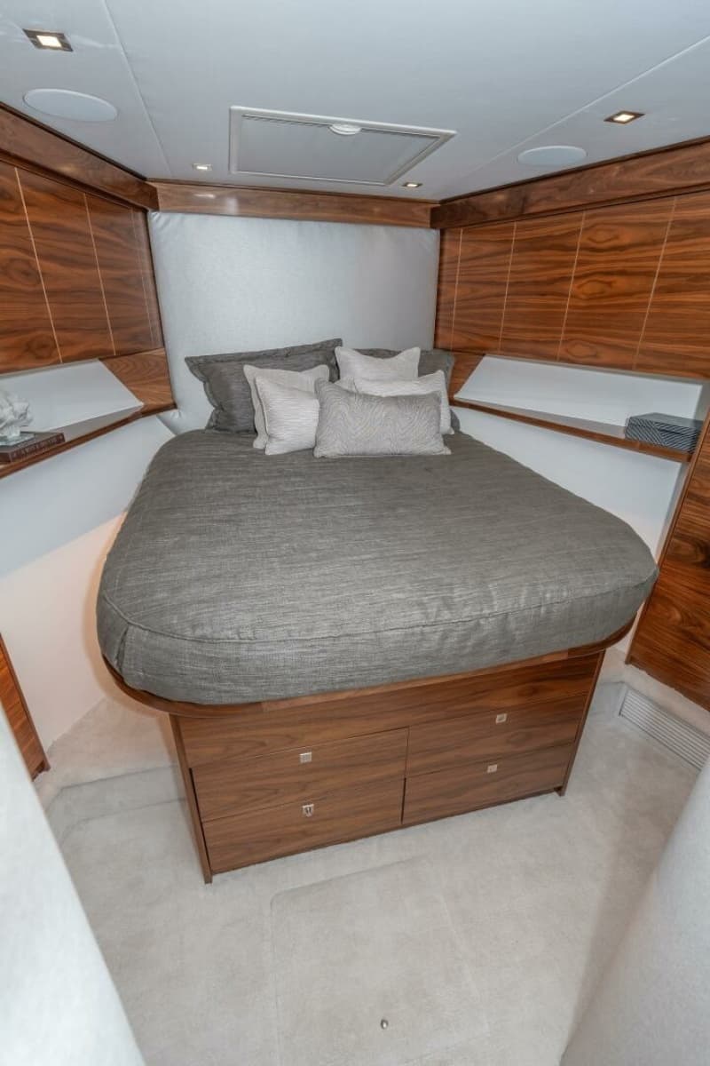 2025 Viking 90C - Photo 52