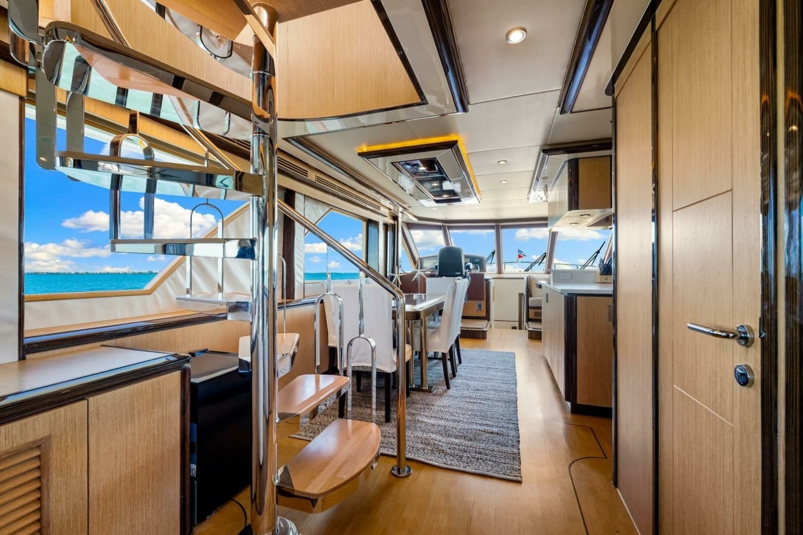 2010 Ocean Alexander 83 Motor Yacht - Photo 14