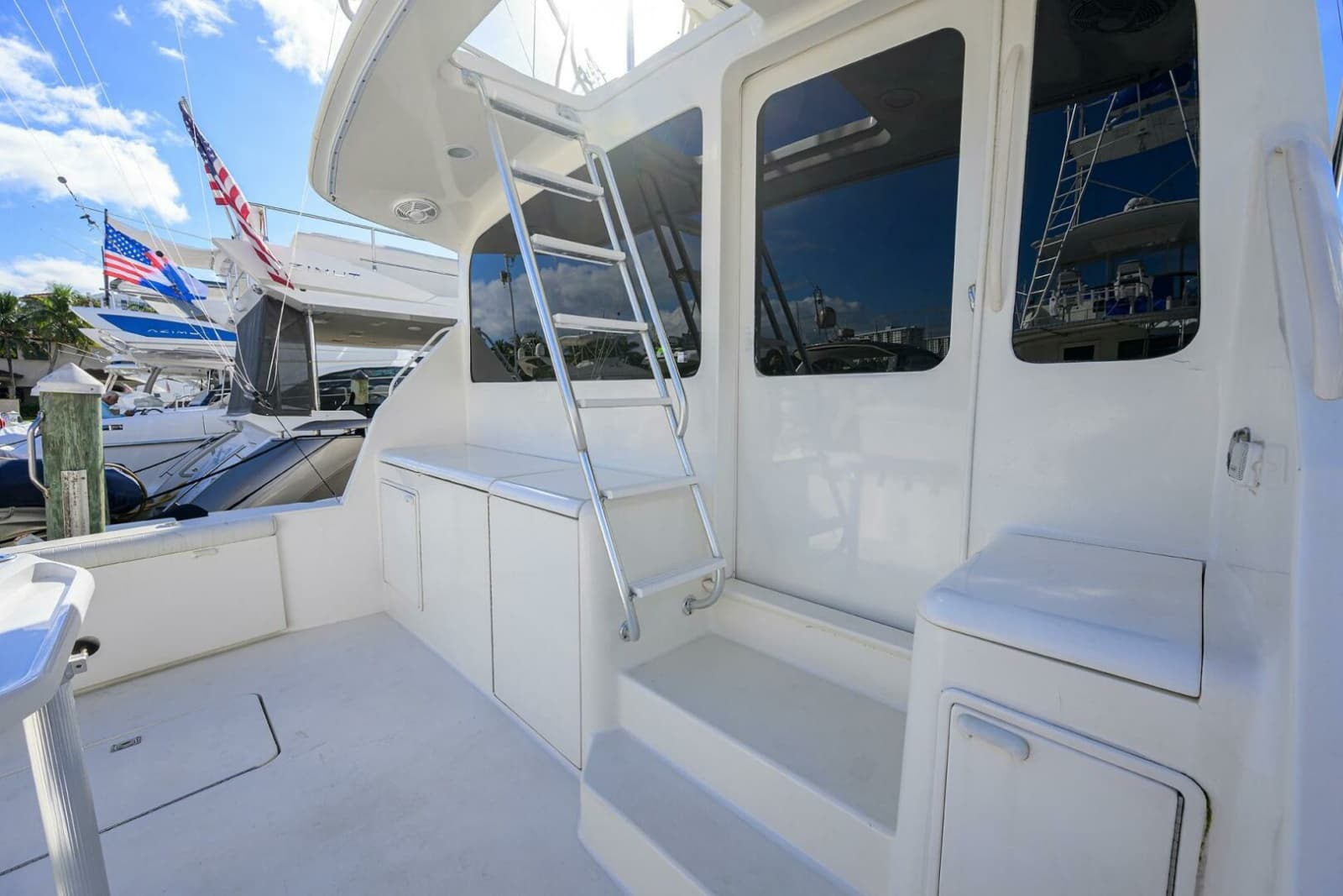 2001 Ocean Yachts 56 Super Sport - Photo 9