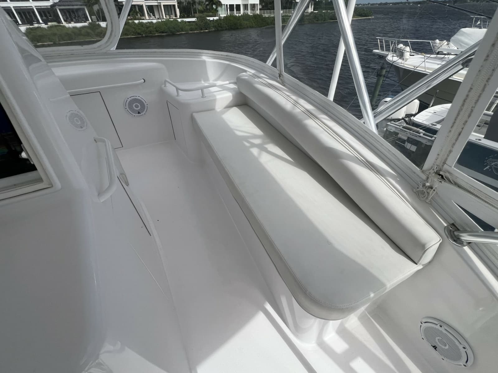 2013 Hatteras GT 54 - Photo 6