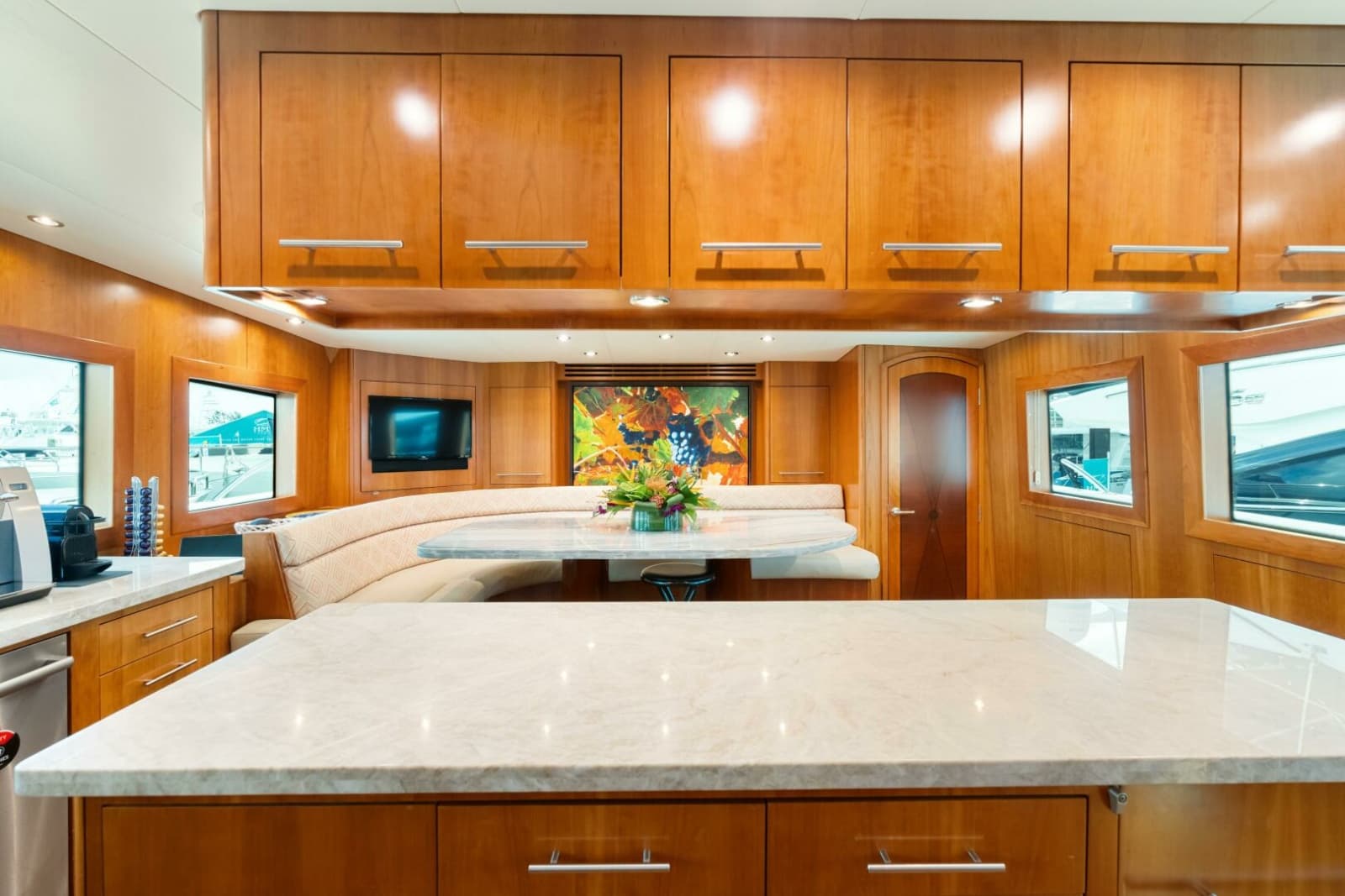 2005 Hatteras 100 Motor Yacht - Photo 20